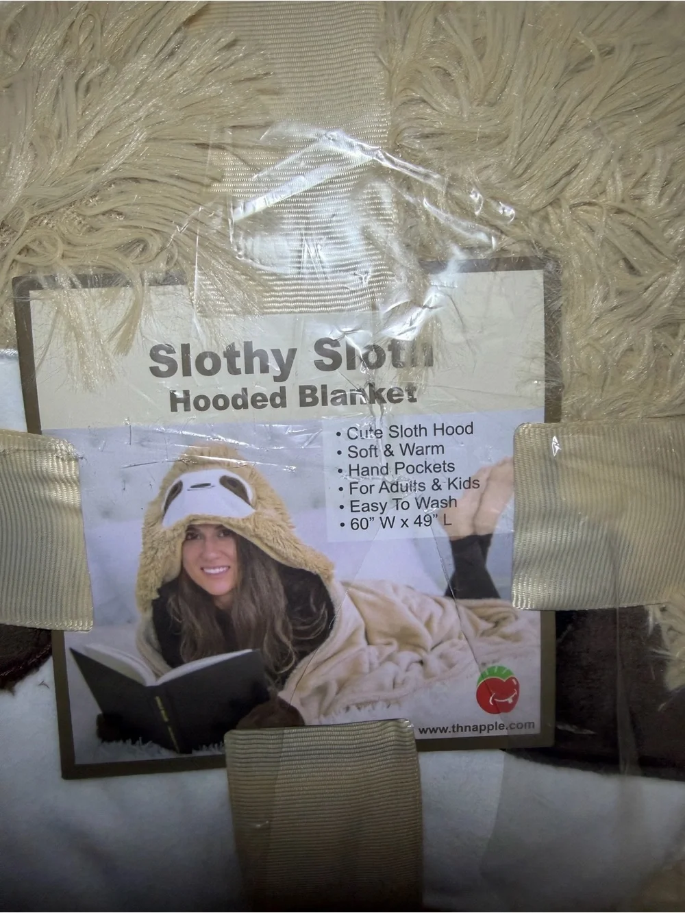 Plush Hooded Throw Blanket in Cream